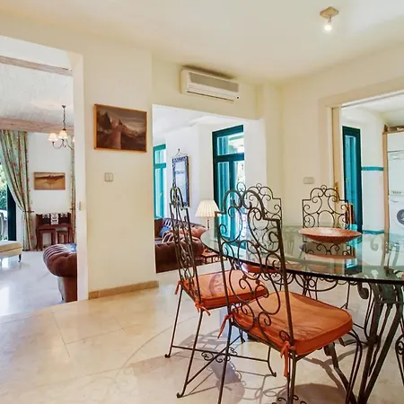 Holiday home Adosado En Ribera Del Emperador *