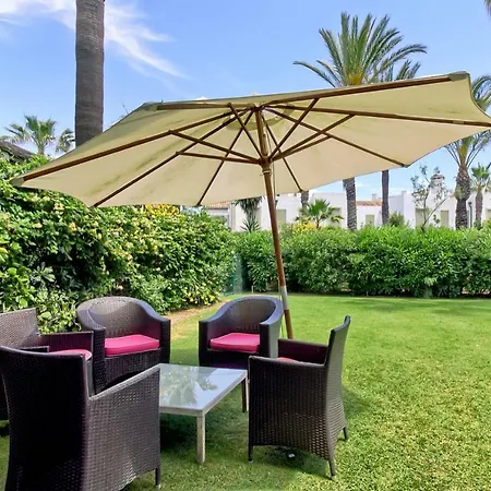 Adosado En Ribera Del Emperador Holiday home Sotogrande